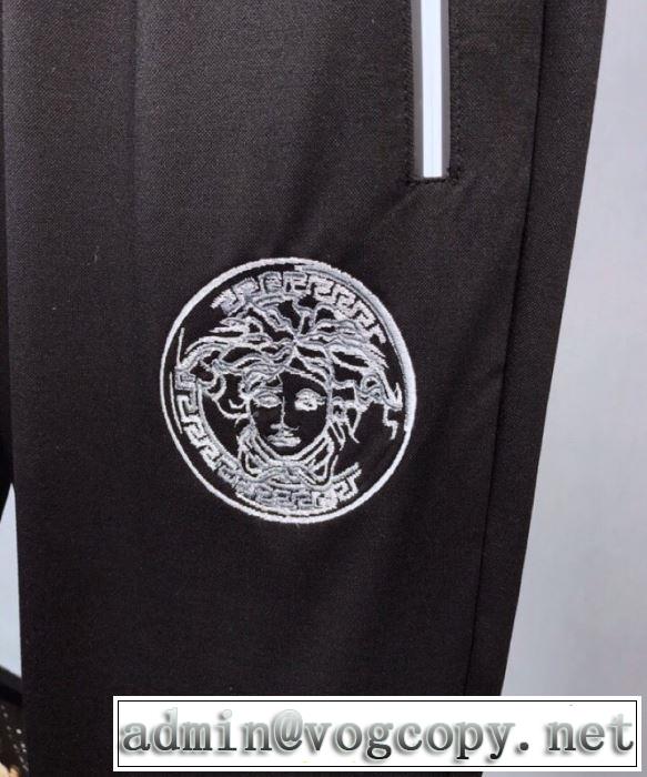 ヴェルサーチVERSACE デニムパンツ 男女兼用 2019年の夏のマスト 春夏の流行りトップス