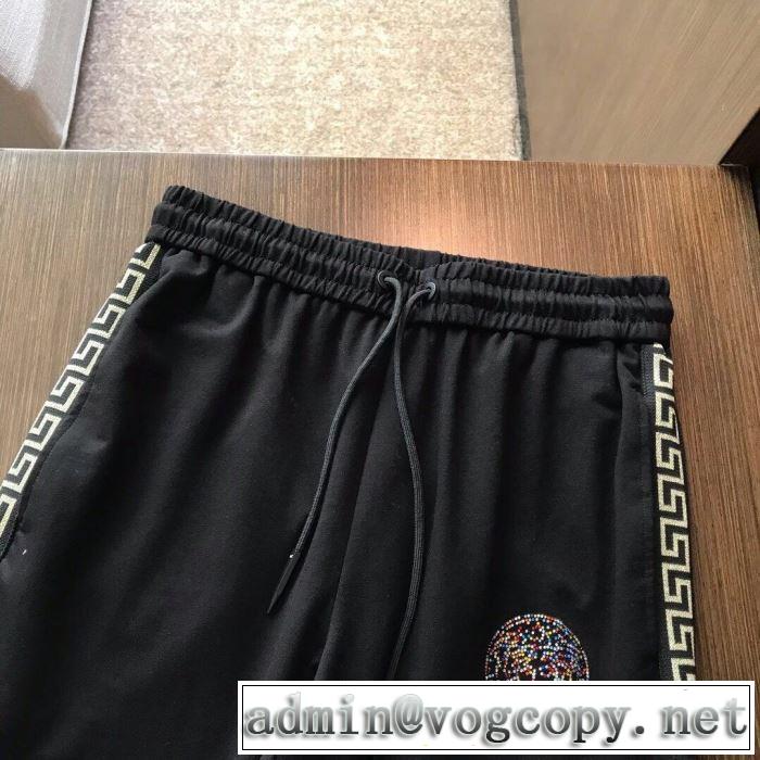 デニムパンツオシャレ印象で人気の高い 2019年春夏シーズンの人気 2色可選  ヴェルサーチVERSACE