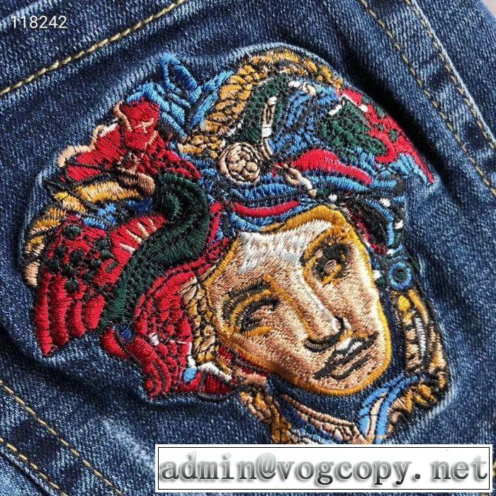 ブランドの話題の新作も！ ヴェルサーチ VERSACE ジーパン パンツ 《2019年》今、注目のストリート