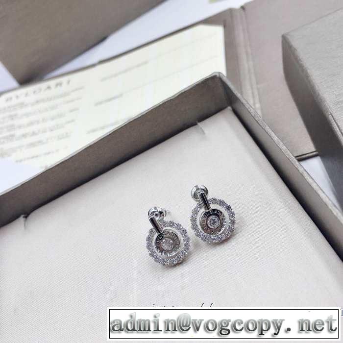 ピアス  オススメしたい最新注目ファション ブルガリ BVLGARI おすすめ大人かわいい着こなし  2色可選