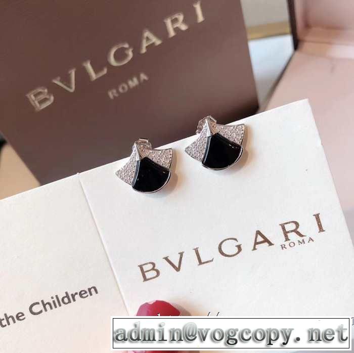 ブルガリ BVLGARIぜひ今年のトレンドをチェック  ピアス 2019年春夏流行ファッション 2色可選 ちょっと大人の印象