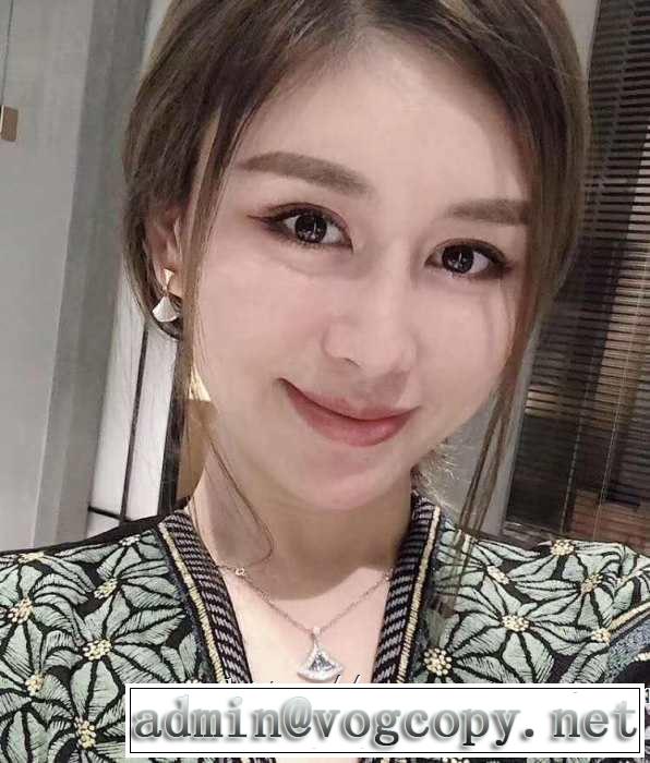 リラックス感のあるゆったり ピアス  ブルガリ BVLGARI リラックス感のある着こなし 2019夏ファション新品