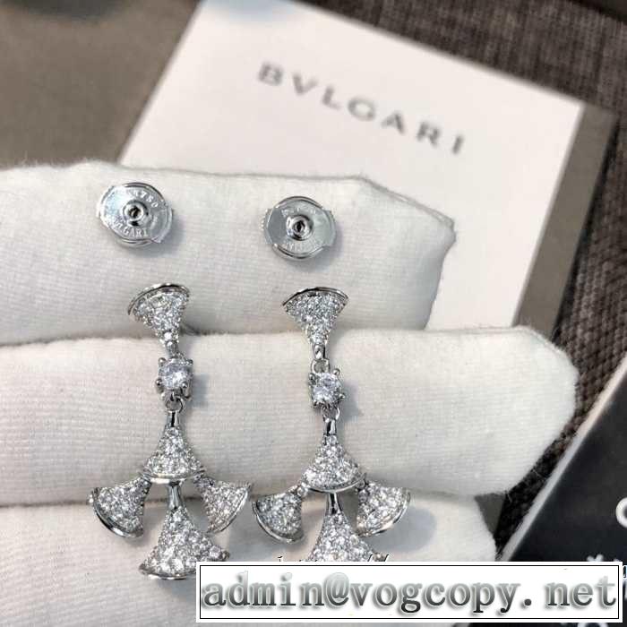 大人の可愛さを引き立て ブルガリ BVLGARI 大人カジュアル夏ファッション2019 ピアス 甘過ぎず大人な印象に 2色可選