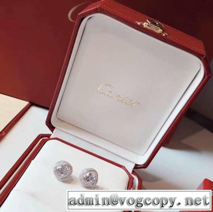 気持ちいい真夏日にぴったり ピアス おしゃれな夏ファッション2019 カルティエ CARTIER  欠かせない限定アイテム