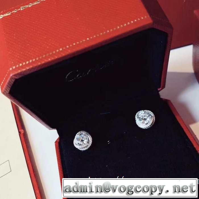 気持ちいい真夏日にぴったり ピアス おしゃれな夏ファッション2019 カルティエ CARTIER  欠かせない限定アイテム