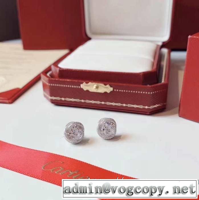 気持ちいい真夏日にぴったり ピアス おしゃれな夏ファッション2019 カルティエ CARTIER  欠かせない限定アイテム