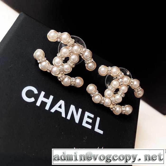 2019夏色っぽさ CH 夏の王道　適度な上品さ CH オシャレアイテム ピアス おしゃれデザインも大人気