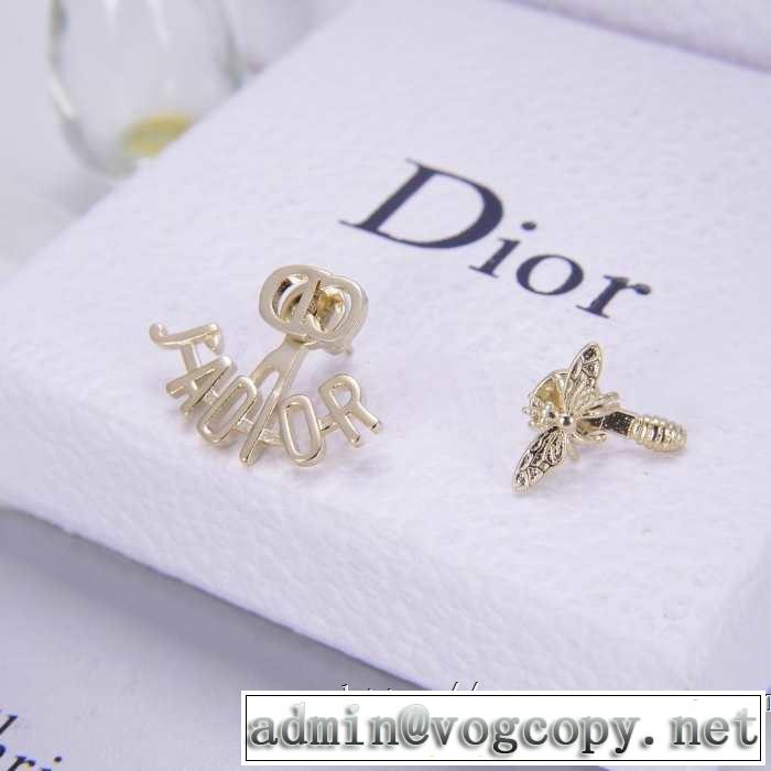 大人の可愛さを引き立て ディオール 大人カジュアル夏ファッション2019 DIOR ピアス キレイめ感が強い 