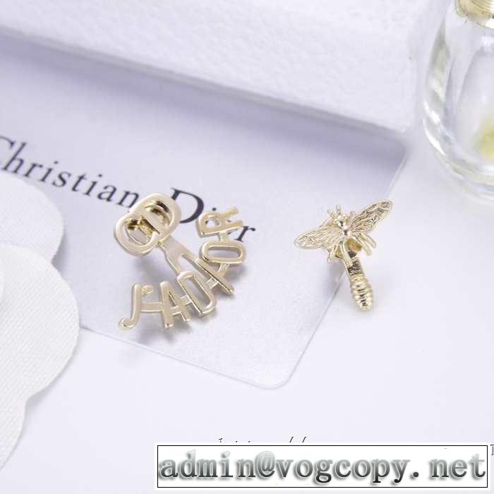 大人の可愛さを引き立て ディオール 大人カジュアル夏ファッション2019 DIOR ピアス キレイめ感が強い