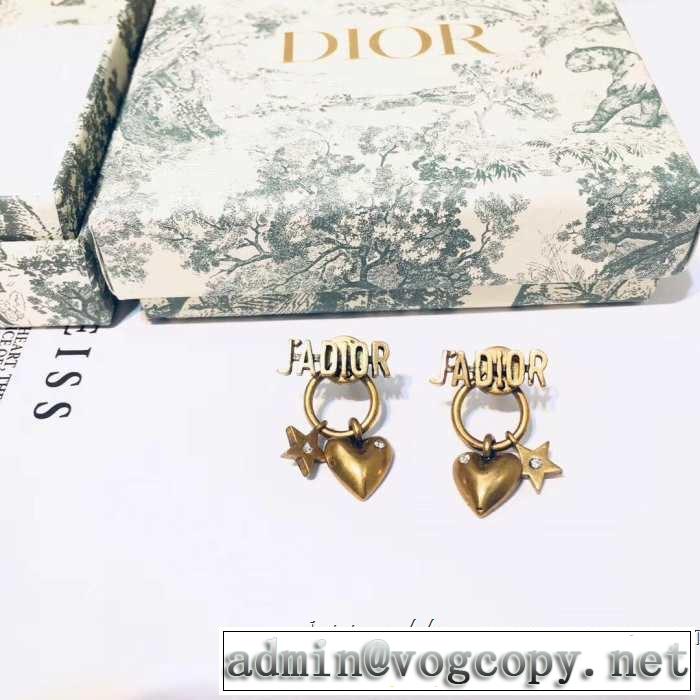ピアス 風通しの良いフレア ディオール 甘過ぎず大人な印象に DIOR 春夏の流行り2019新品 大人の余裕が漂う