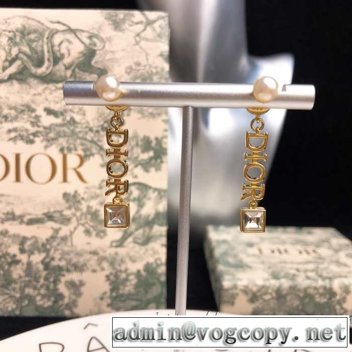 ディオール DIOR 夏っぽさ新作アイテム 2019春夏トレンドアイテム ピアス 今流行りの最新コレクション