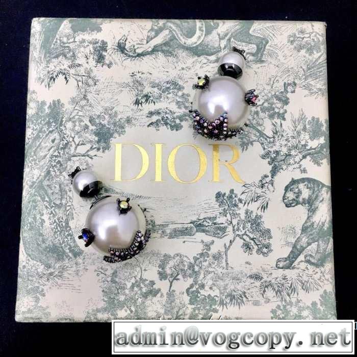 オシャレな印象に ディオール 2019春夏も引き続き人気セール DIOR おしゃれ上級者に挑戦 ピアス 春夏らしい華やか