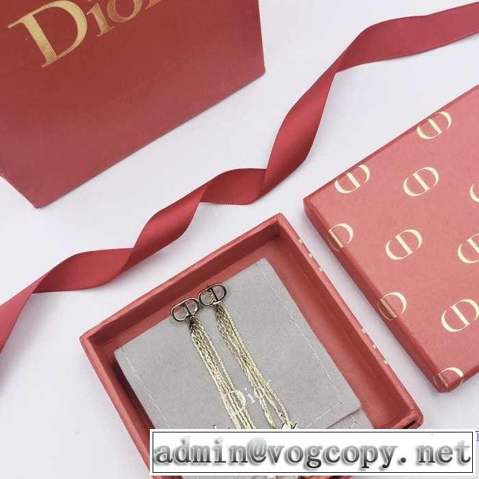 夏らしい抜け感を演出し ディオール おすすめな大人のトレンド DIOR 2019年春夏シーズンの人気 ピアス
