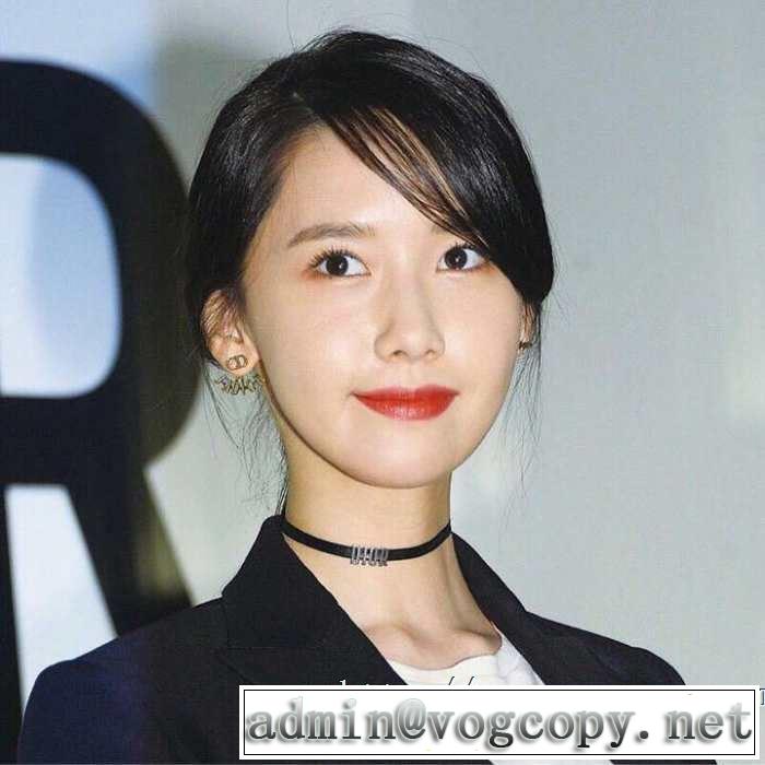 ピアス スタイルUPして着こなす ディオール2019年春夏のトレンドアイテム  DIOR おしゃれな大人の着こなし