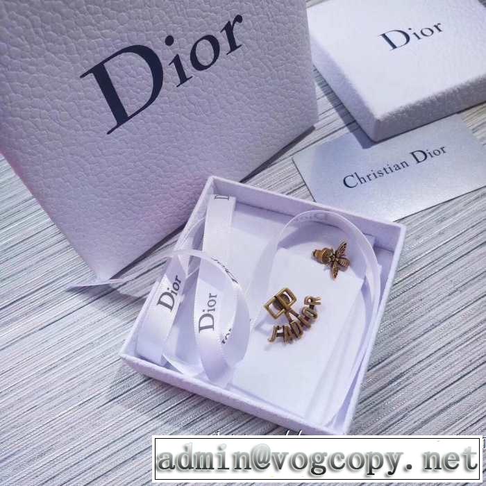 ブランドの話題の新作も！ ディオール DIOR ベストはキレイめな印象に ピアス 2019年夏の一押しファッションアイテム