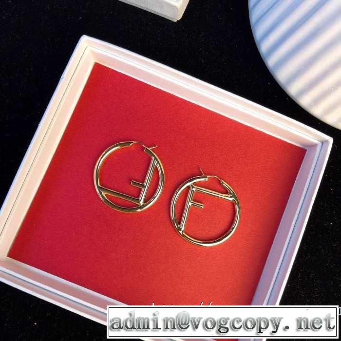 ピアス 春夏のトレンドアイテム フェンディ大人カジュアル夏ファッション2019  FENDI 定番のスタイル春夏限定 