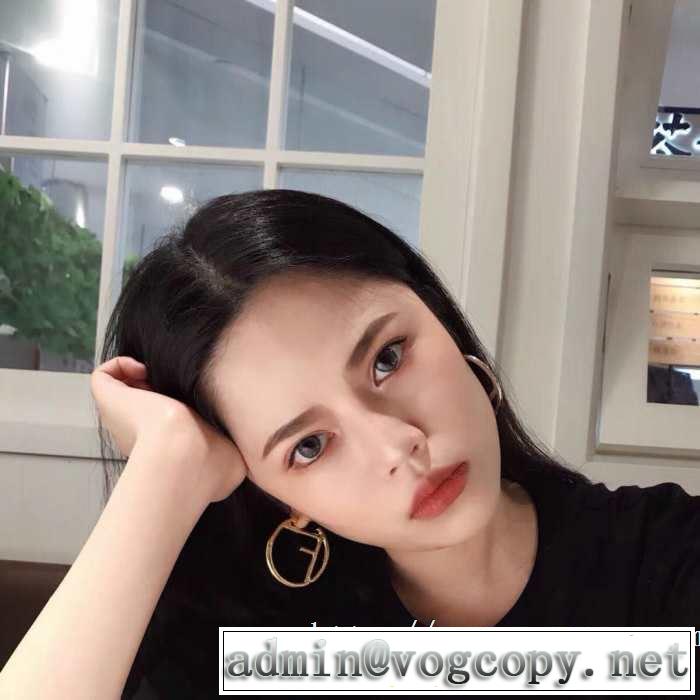 ピアス 春夏のトレンドアイテム フェンディ大人カジュアル夏ファッション2019  FENDI 定番のスタイル春夏限定