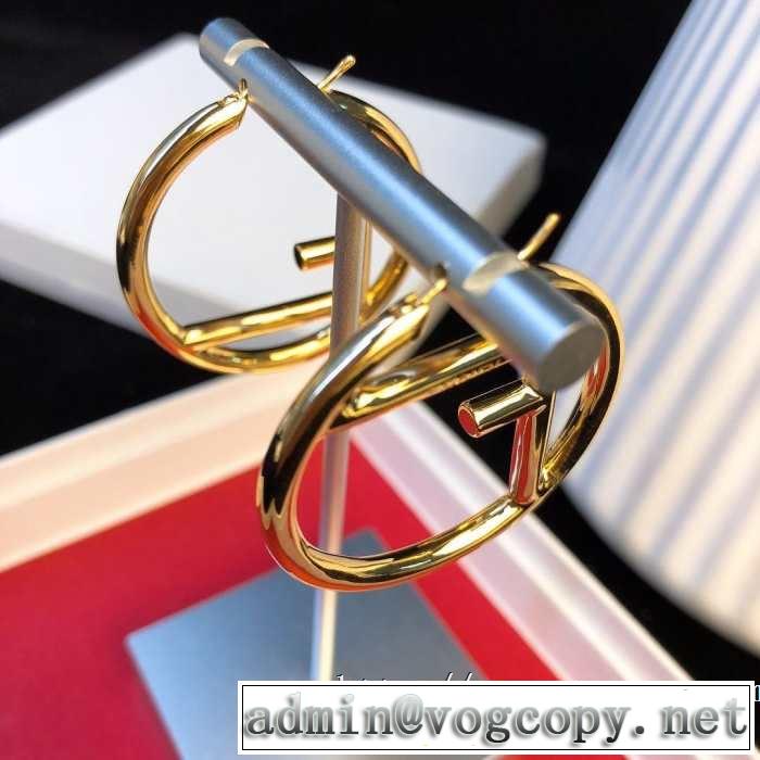 ピアス 春夏のトレンドアイテム フェンディ大人カジュアル夏ファッション2019  FENDI 定番のスタイル春夏限定
