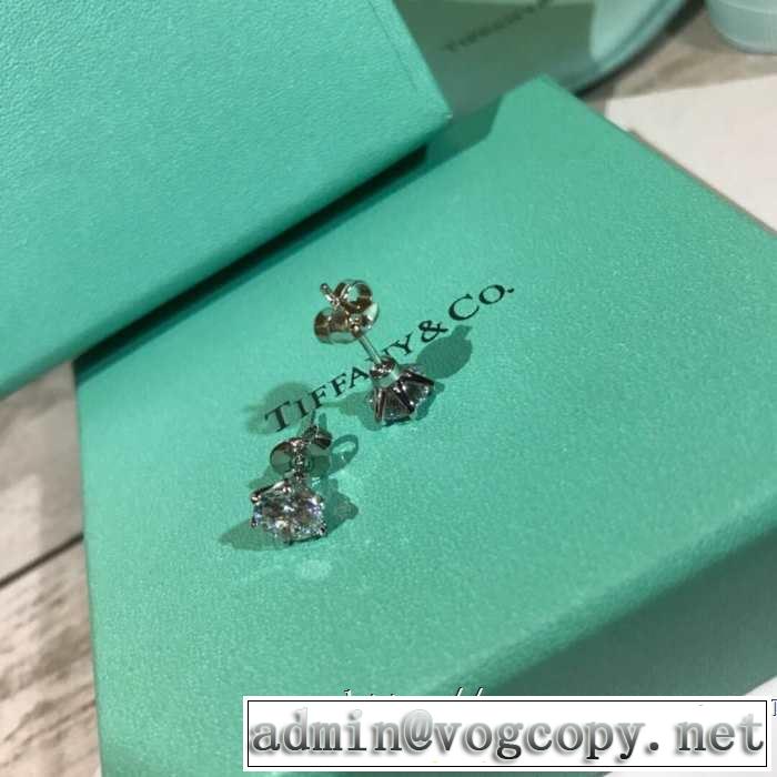 2019年最新ファッション ティファニー Tiffany&Coリッチな印象に  ピアス リラックススタイルが実現