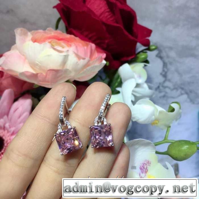 リラックス感のあるゆったり ピアス ティファニー 《2019年》今、注目のストリート Tiffany&Co 今年春夏ファション流行り