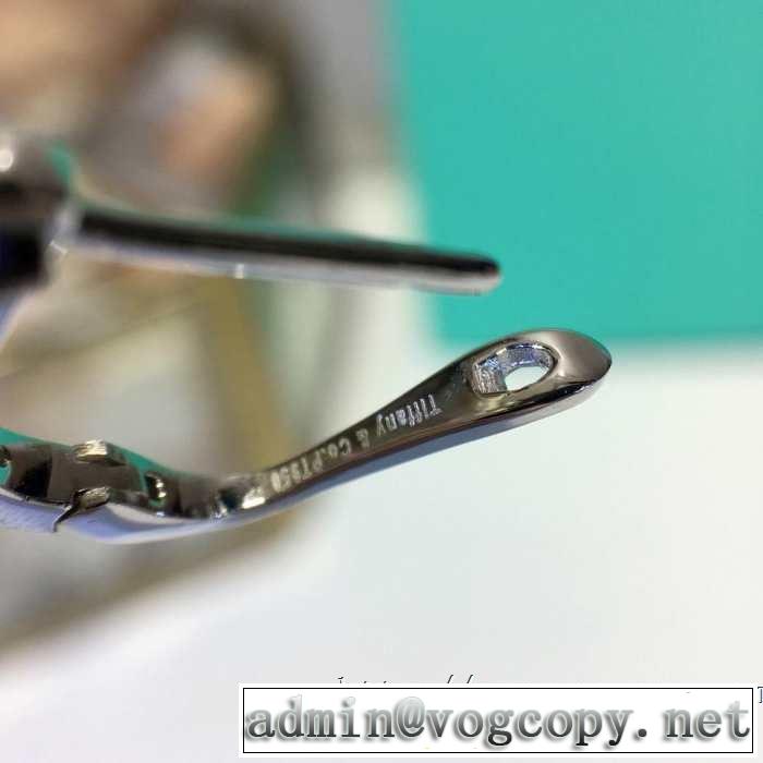 リラックス感のあるゆったり ピアス ティファニー 《2019年》今、注目のストリート Tiffany&Co 今年春夏ファション流行り