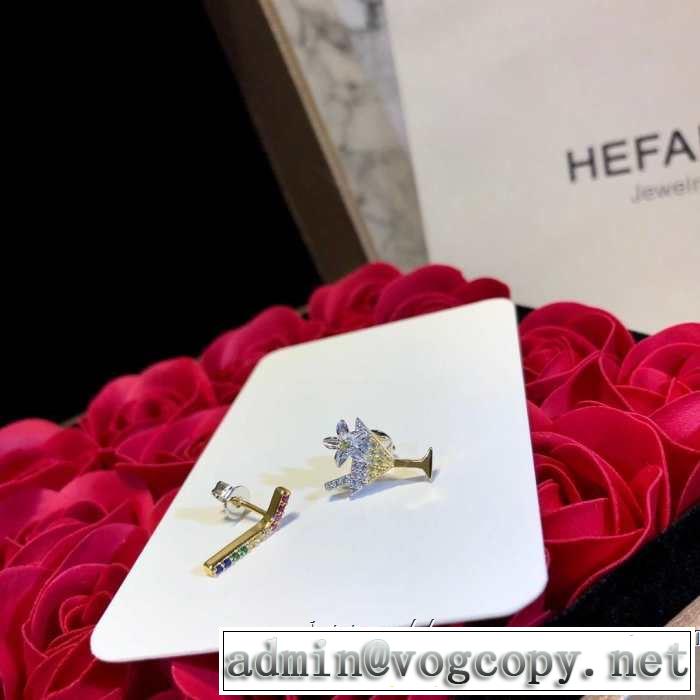 きちんと感が抜群 ティファニー Tiffany&Co 2019SSのトレンド商品 ピアス クールな印象を引き立て