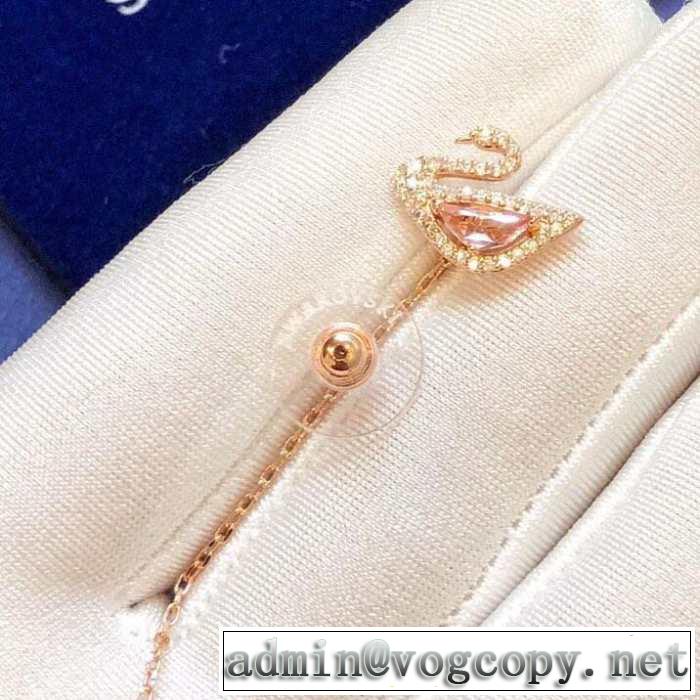 イヤリング  2019年春夏シーズンの人気 最新のトレンドブランド人気的 スワロフスキー SWAROVSKI