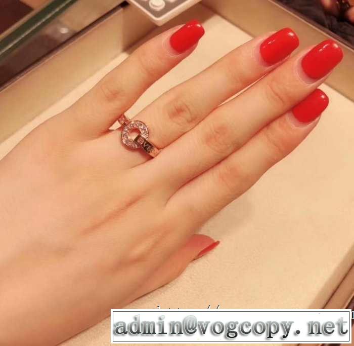 2色可選 ブルガリ BVLGARI 上品な涼やかさある印象に リング/指輪 2019春夏の大注目トレンド