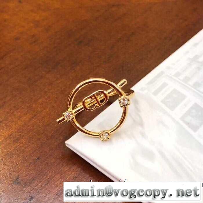 ディオール DIOR 夏っぽさ新作アイテム 2019春夏トレンドアイテム リング/指輪 着るだけで上品なスタイル