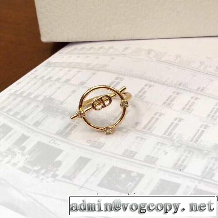 ディオール DIOR 夏っぽさ新作アイテム 2019春夏トレンドアイテム リング/指輪 着るだけで上品なスタイル