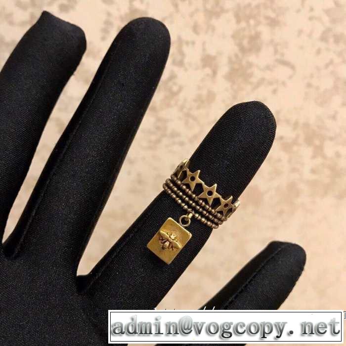 クールな印象を引き立て ディオール DIOR グッと大人っぽい印象に 2019年の夏のマスト リング/指輪