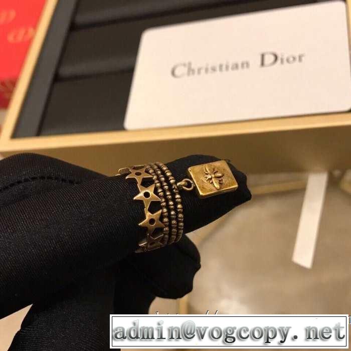 クールな印象を引き立て ディオール DIOR グッと大人っぽい印象に 2019年の夏のマスト リング/指輪