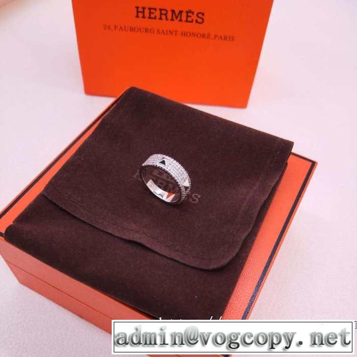 スタイルUPして着こなす エルメス HERMES 2019年春夏のトレンドアイテムリング/指輪 おしゃれな大人の着こなし
