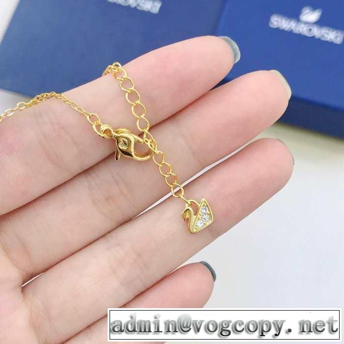 ブレスレット 2019年最新ファッション 春夏シンプルファッションでOK！ スワロフスキー SWAROVSKI