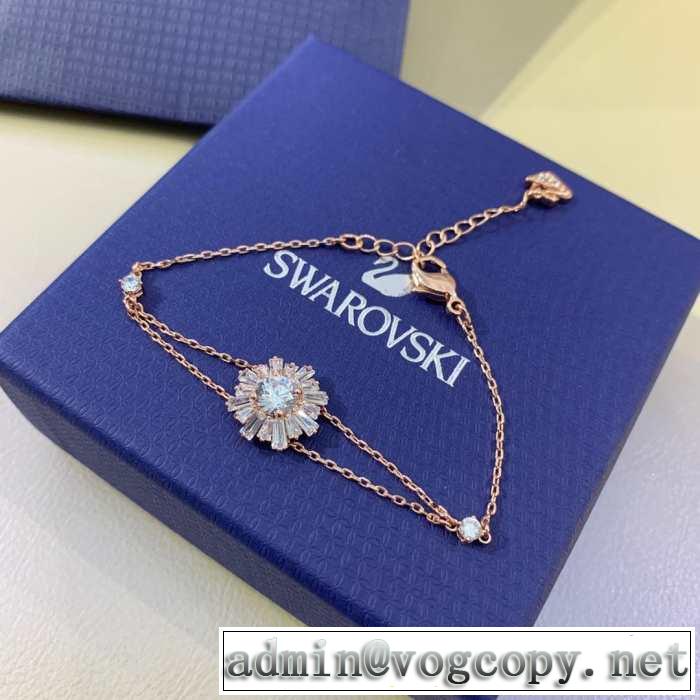 大人の可愛さを引き立て 2019年春夏流行ファッション スワロフスキー SWAROVSKI ブレスレット