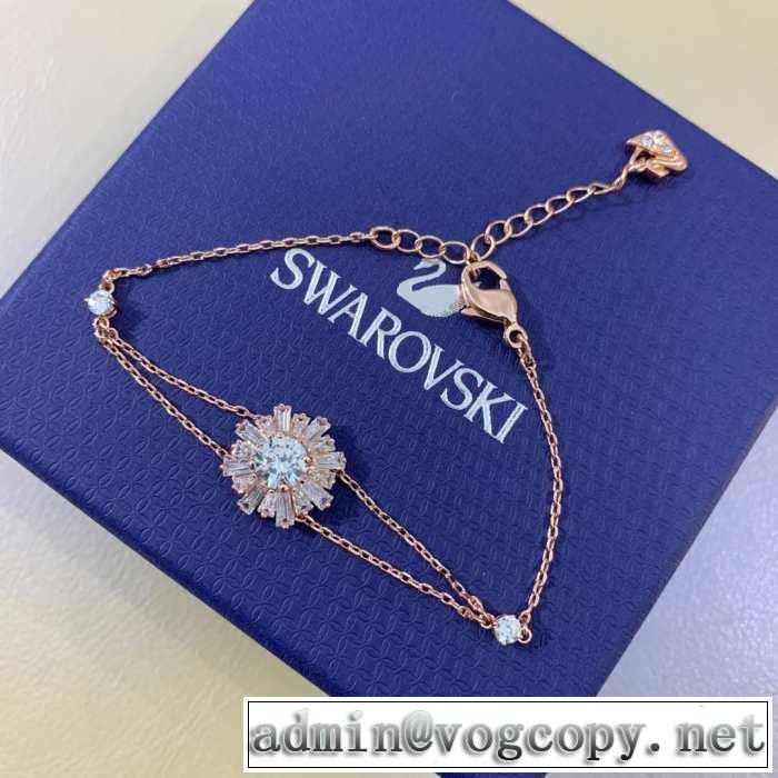 大人の可愛さを引き立て 2019年春夏流行ファッション スワロフスキー SWAROVSKI ブレスレット