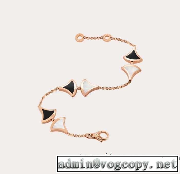 ブルガリ BVLGARI トレンド感があって涼しげ ブレスレット 2019年夏の一押しファッションアイテム