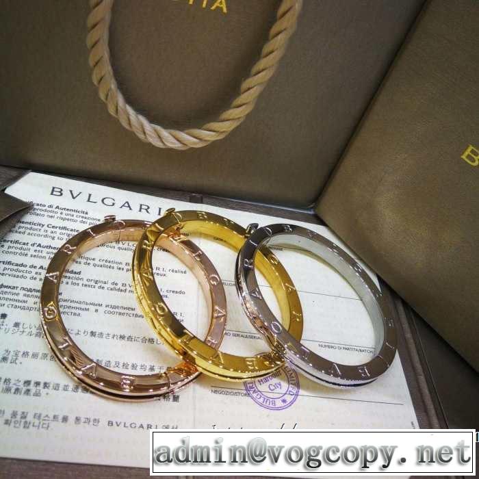 3色可選 春夏のトレンドアイテム ブルガリ大人カジュアル夏ファッション2019 BVLGARI ブレスレット 抜け感スゴイ
