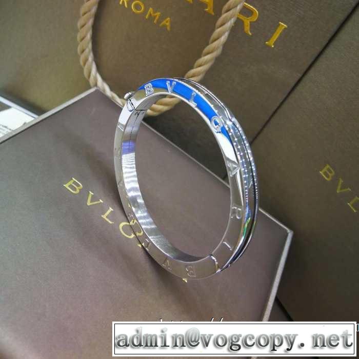 3色可選 春夏のトレンドアイテム ブルガリ大人カジュアル夏ファッション2019 BVLGARI ブレスレット 抜け感スゴイ