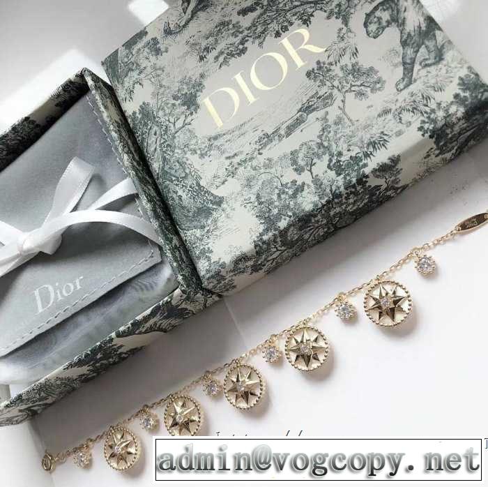 ぜひ今年のトレンドをチェック  ブレスレット 2019年春夏のトレンドアイテムディオール DIOR