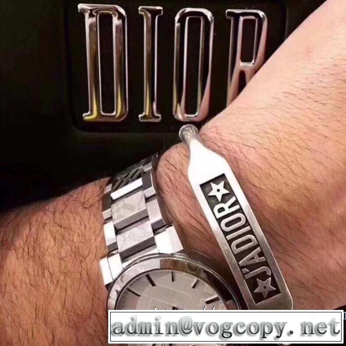 ディオール DIOR キレイめ感が強い ブレスレット甘過ぎず大人な印象に 春夏の流行り2019新品