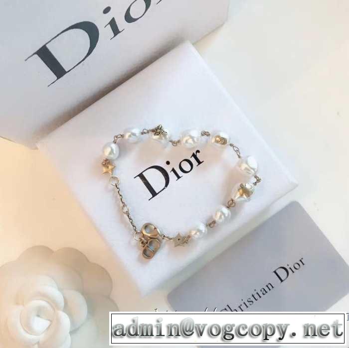 ブレスレット 大人のカジュアルスタイル ディオール今年もトレンド  DIOR  2019春夏は人気定番