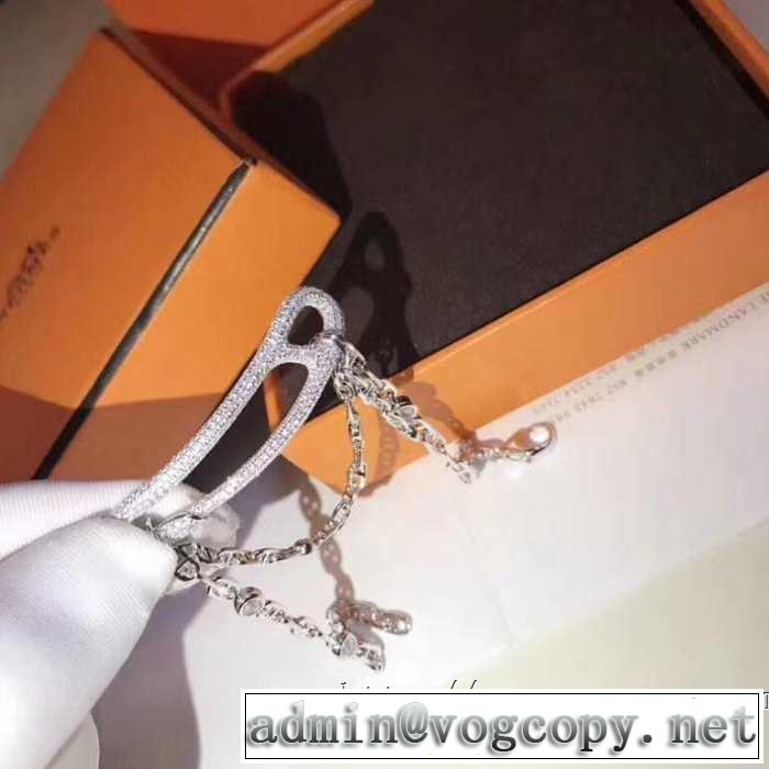 ブレスレット元気な印象のコーデ  エルメス HERMES 2色可選 2019春夏トレンドアイテム