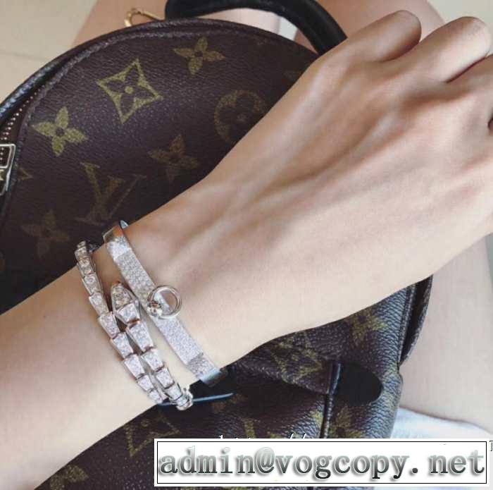 最も目立ったブランド新品 ブレスレット 2019夏色っぽさ エルメス HERMES 夏の王道　適度な上品さ