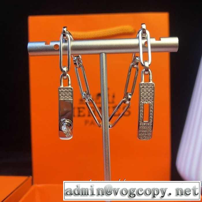 オシャレ印象で人気の高い  2019即旬な装いに エルメス HERMES ブレスレット きちんと感が抜群