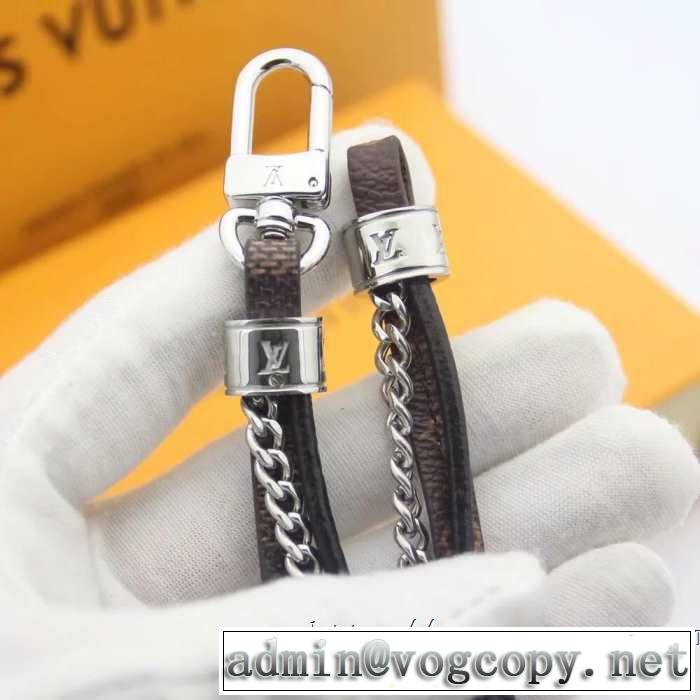 ブレスレット 季節感をプラス人気商品ルイ ヴィトン2019春夏も引き続きトレンド LOUIS VUITTON  大人のこなれた着こなし