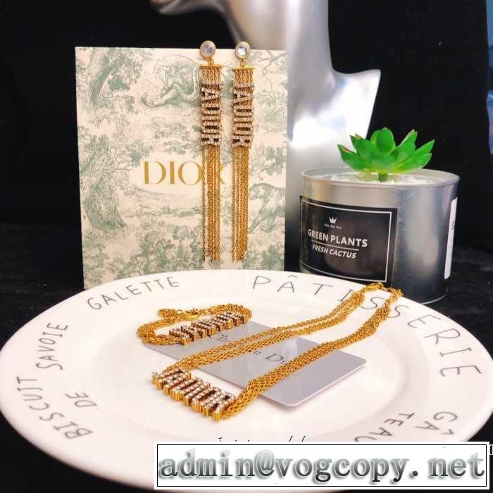 今流行りの最新コレクション 《2019年》今、注目のストリート ディオール DIOR ネックレス