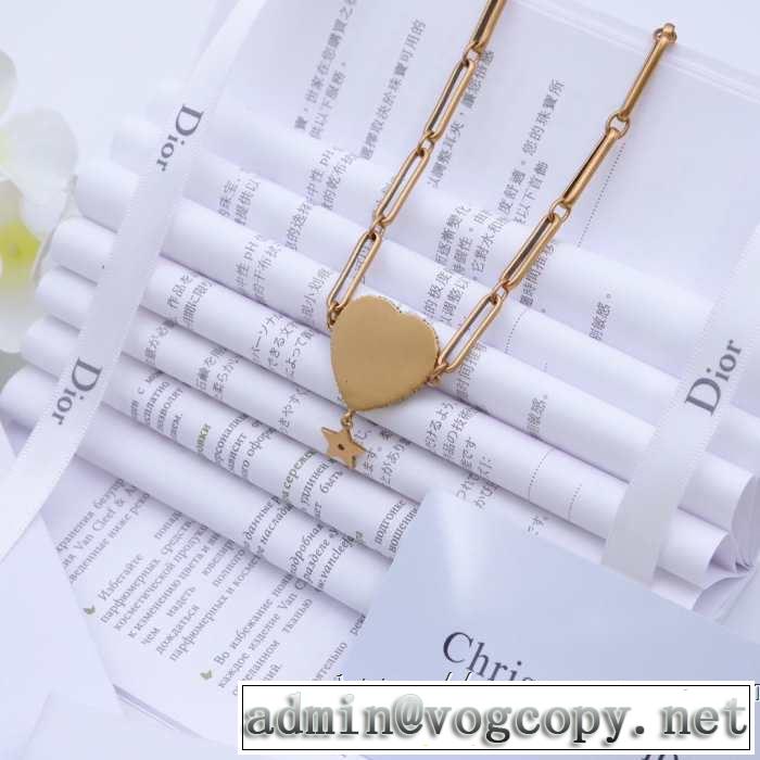 【2019年】夏のファッション ディオール DIOR ネックレス 暑い今こそ活躍させたい！