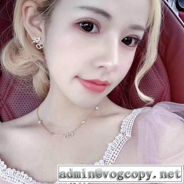2019年春夏流行ファッション 大人の可愛さを引き立て ディオール DIOR ネックレス