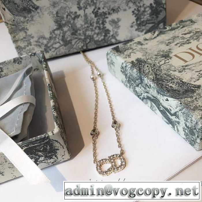 2019年春夏流行ファッション 大人の可愛さを引き立て ディオール DIOR ネックレス